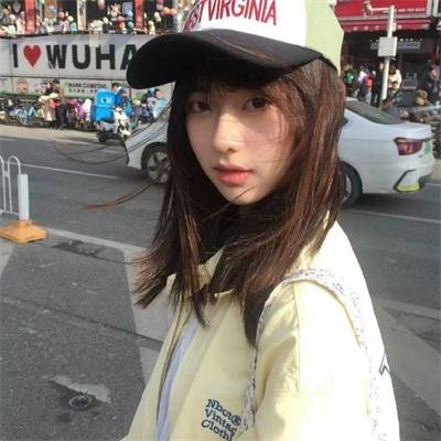 持摄像机的人